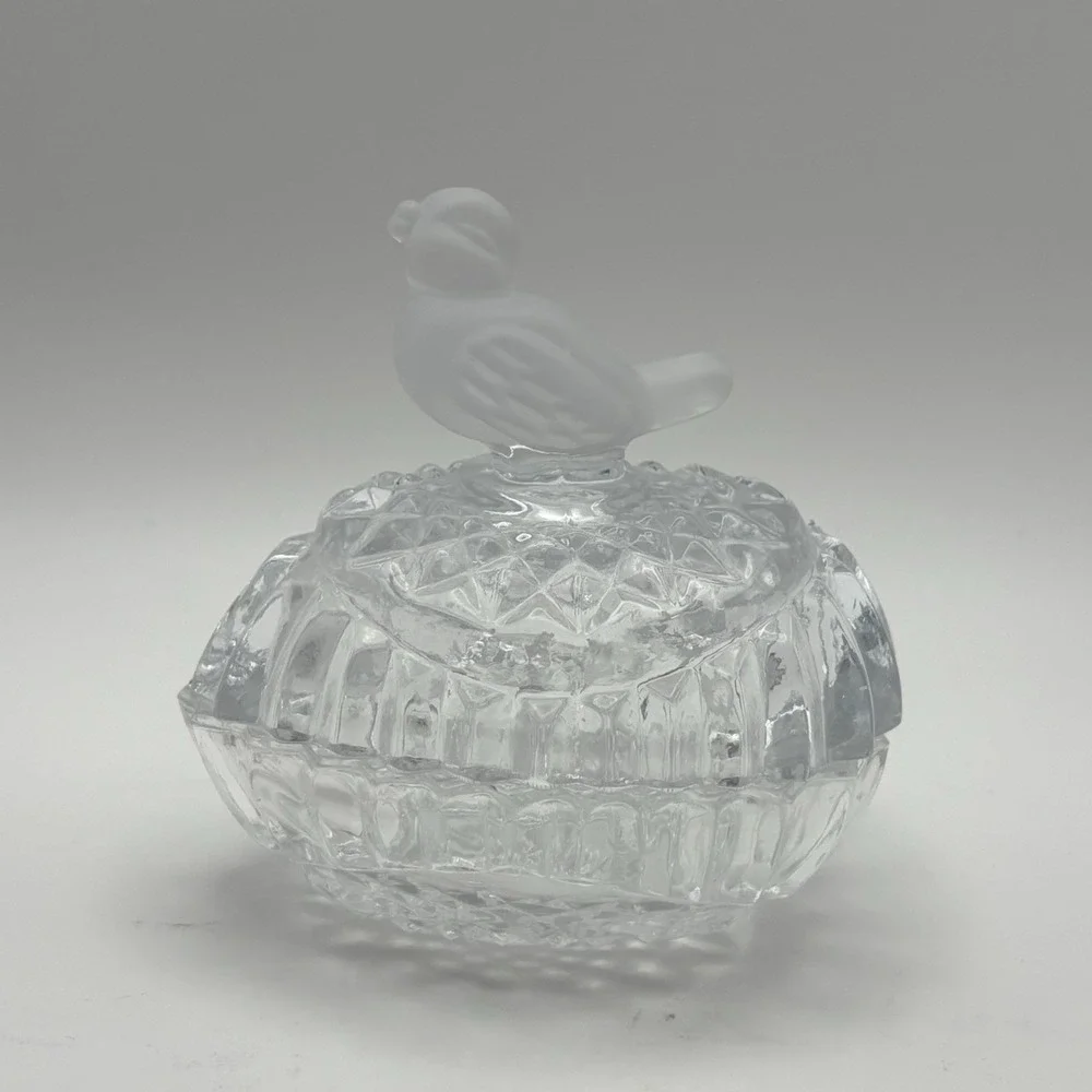 Hofbauer Byrdes‎ Crystal Egg Trinket Box With Satin Galas Bird On Lid
